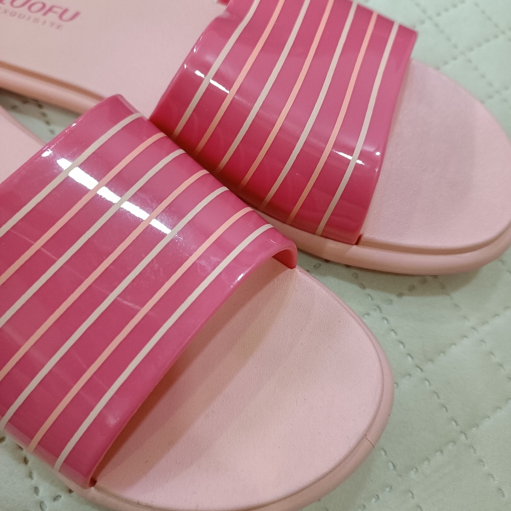 Rubber slippers - Picture 8 of 8